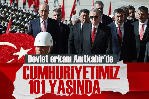 Cumhurbaşkanı Erdoğan ve devlet erkanı Anıtkabir i ziyaret etti