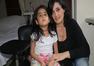 Anne kızına önce karaciğerini, sonra böbreğini verdi!