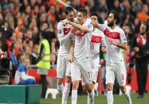 Burak Yılmaz İtalyanları kendine aşık ettirdi!