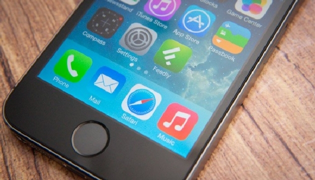 iPhone SE ile iPhone 5S karşı karşıya!