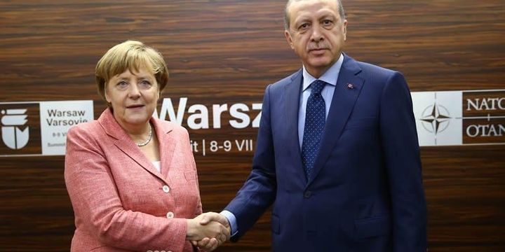 Erdoğan, Merkel ve Cameron la görüştü