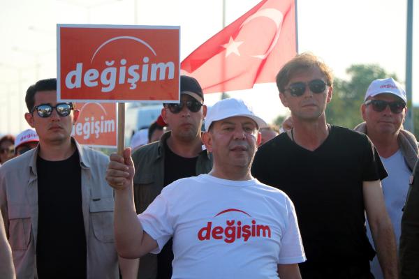 Tanju Özcan ın başlattığı  Değişim ve Adalet  yürüyüşünde ikinci gün