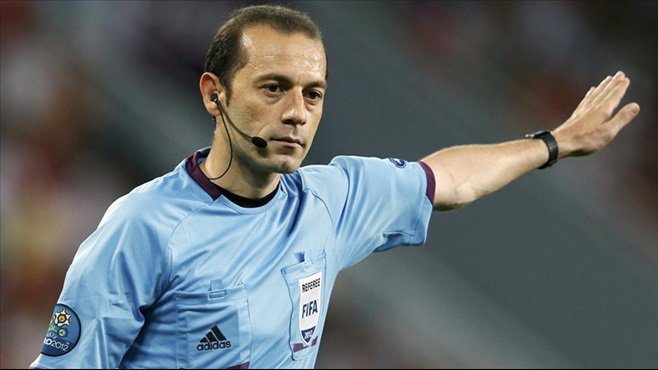 UEFA dan Cüneyt Çakır a görev!