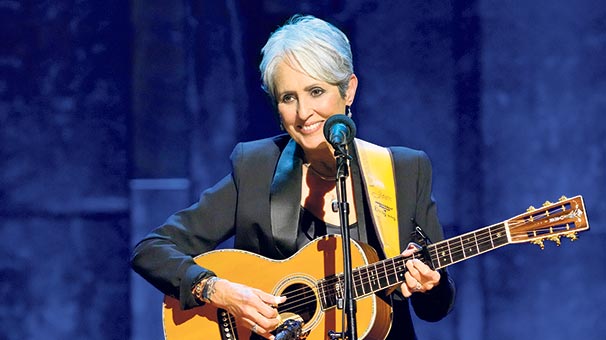 Joan Baez Türkiye den özür diledi
