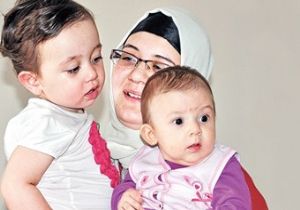 Kemik iliği yetersizliği olan küçük Ebrar a genetik kardeş