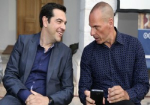 Varufakis bacak bacak üstüne atarak pazarlığa oturdu!