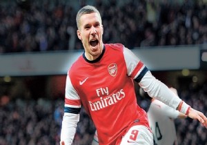 Lukas Podolski: Fenerbahçe nin transferleri önemli değil...