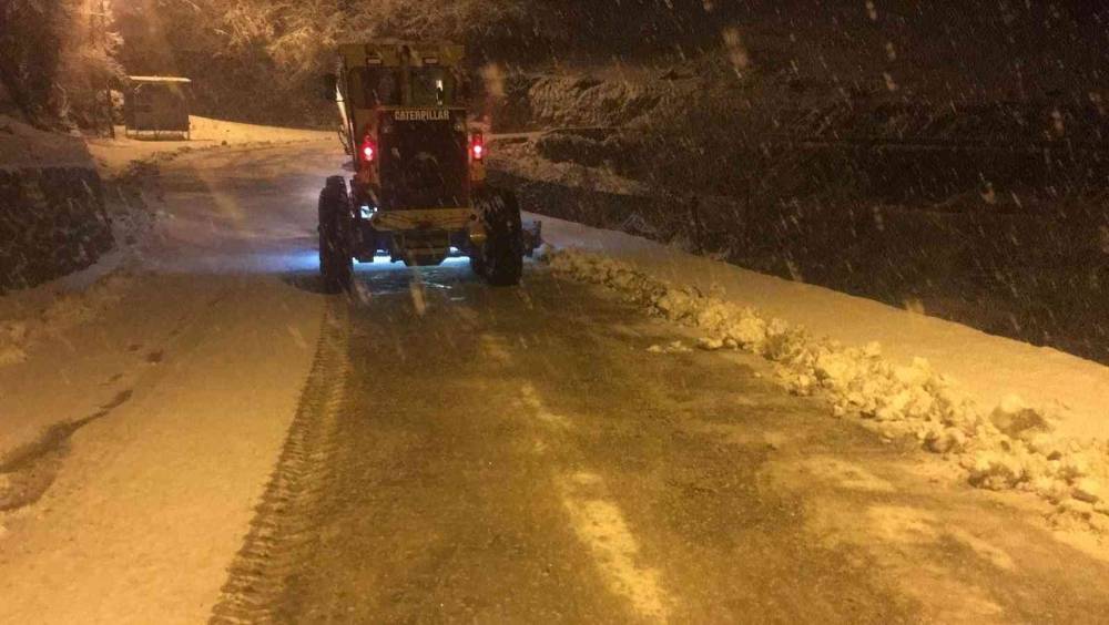 Artvin de 78 köy yolu ulaşıma kapandı: Çalışmalar sürüyor