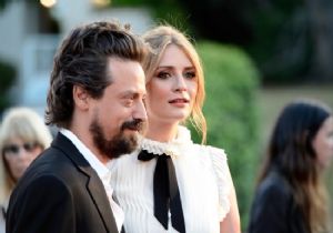 Mischa Barton Erkek Arkadaşından Ayrıldı