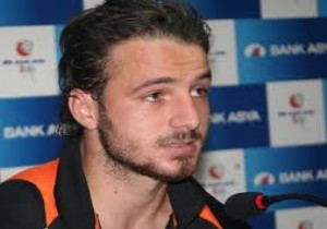 Erhan,  6 maç ceza mı olur ya adam mı vurduk a... k.... 