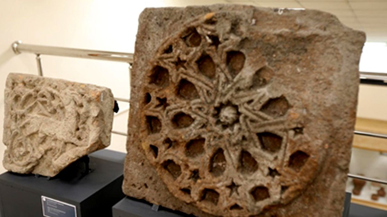 Kars ta 1000 yıllık güneş saati gün yüzüne çıktı