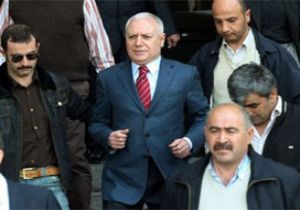 Haberal ın Oğlu Hakkâri de Asker 