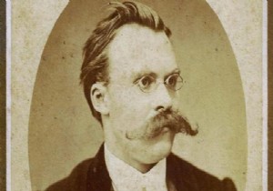 Meğer Nietzsche'yi filozof yapan iki Osmanlı şairmiş!