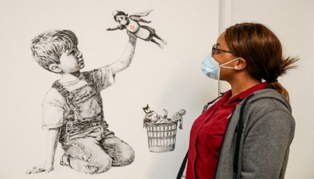 Banksy’den sağlıkçılara destek