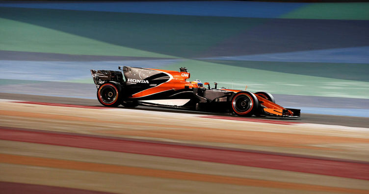 Alonso nun yerine Button geliyor