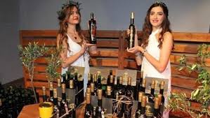 Yarım litrelik zeytinyağı bin 200 liraya satıldı!