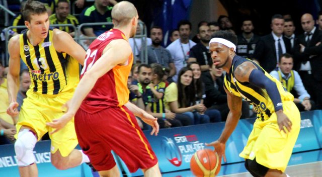 Fenerbahçe - Galatasaray Odeabank: 80-55