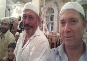 Cem Yılmaz dan dostu Yüksel Aksu ya destek!