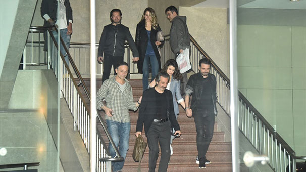 Beren Saat ten Kenan Doğulu ya destek!