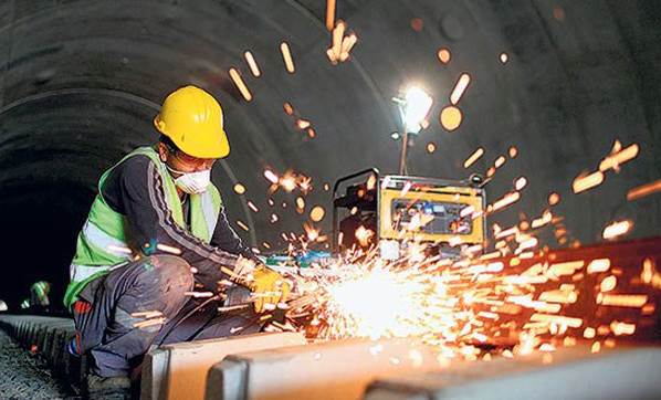 Taşeron İşçiler hakkında tüm detaylar haberimizde...