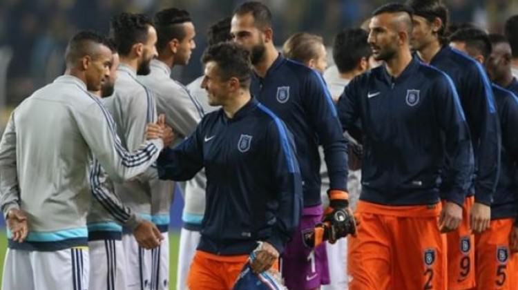 Volkan Demirel ile tokalaşmadı!