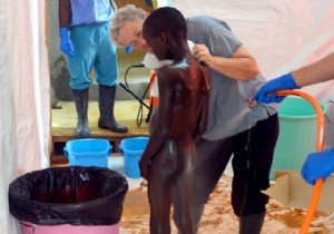 Ebola Salgını Dur Durak Bilmiyor! 9 Ayda 4 Bin Kurban!!