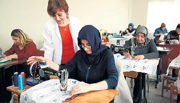 Made in Soma modeli mülteciye de iş kapısı