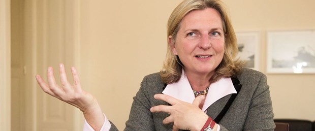 Kneissl: Dünya siyaseti, aile holdingini yönettiğiniz gibi yönetilmez.  dedi