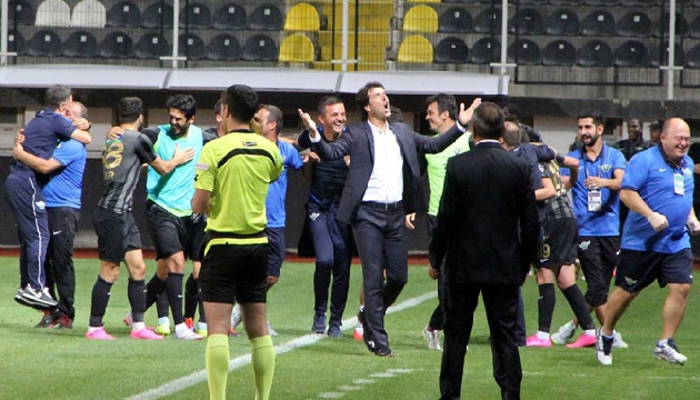 Zirveye Akhisar Belediyespor müdahalesi