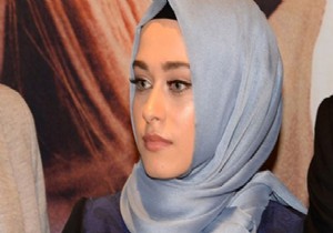 Ünlü oyuncu tesettür mağduru!