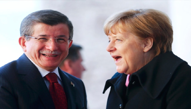 Davutoğlu nu Merkel böyle karşıladı!