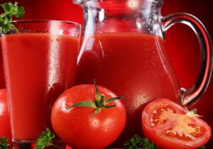 Menopoza Karşı Domates Suyu Mucizesi! Günde 2 Bardak...