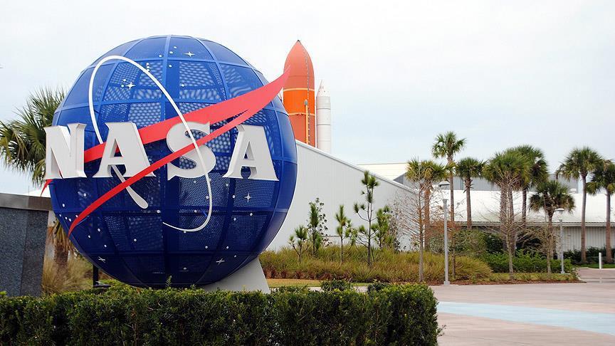 12 yeni astronot NASA da