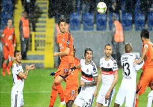 Beşiktaş-Başakşehir maçı özeti ve golleri