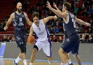 Anadolu Efes: 86 - Türk Telekom: 91