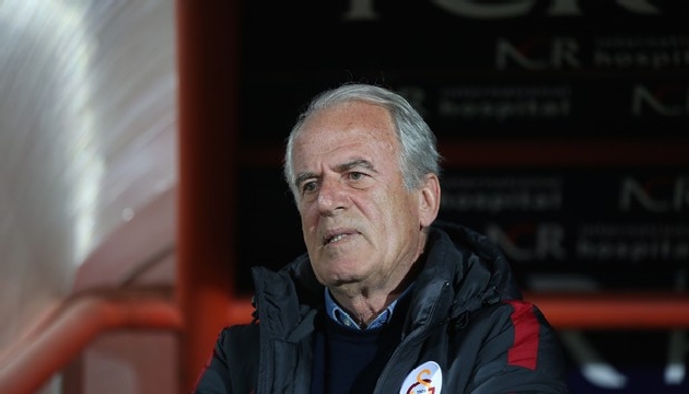 Mustafa Denizli istifa mı etti?