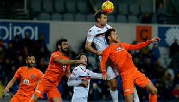 Medipol Başakşehir 3 puana uzandı