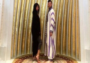 Selena Gomez in Cami Pozları Olay Yarattı !