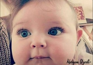 Meryem Uzerli Kızının Resmini Paylaştı!