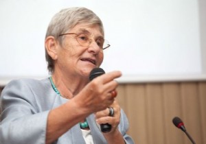 Canan Karatay, LYS ye girecek öğrencilere fındık önerdi!