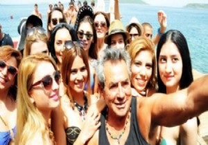 Yeşilçam Kralı Güzelleri Görünce Dayanamadı!