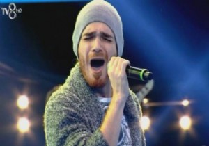 Elnur Huseynov performansıyla büyüledi!