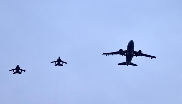 Alman uçakları da İncirlik te...