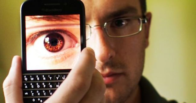 FBI dan 3 yılda yüz binlerce göz tarama verisi!
