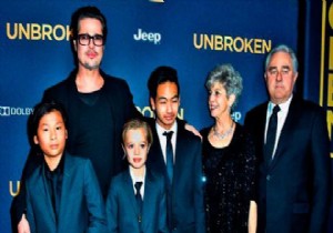 Brad Pitt Galaya Çocuklarıyla Geldi!