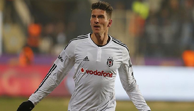 Rekora bir gol kaldı!