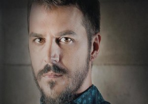 Mustafa Günsür Yeni Tarzıyla OLAY Yarattı...!!!