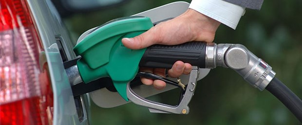 Benzine bir zam daha!