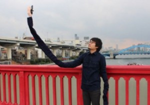 İşte Selfie Çubuğu Yerine  Selfie Kolu  Geliyor!