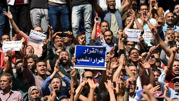 Sisi ye büyük şok!